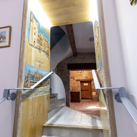 Petit Studio Presbytere Dans L'Eglise นาร์บอนน์ ภายนอก รูปภาพ