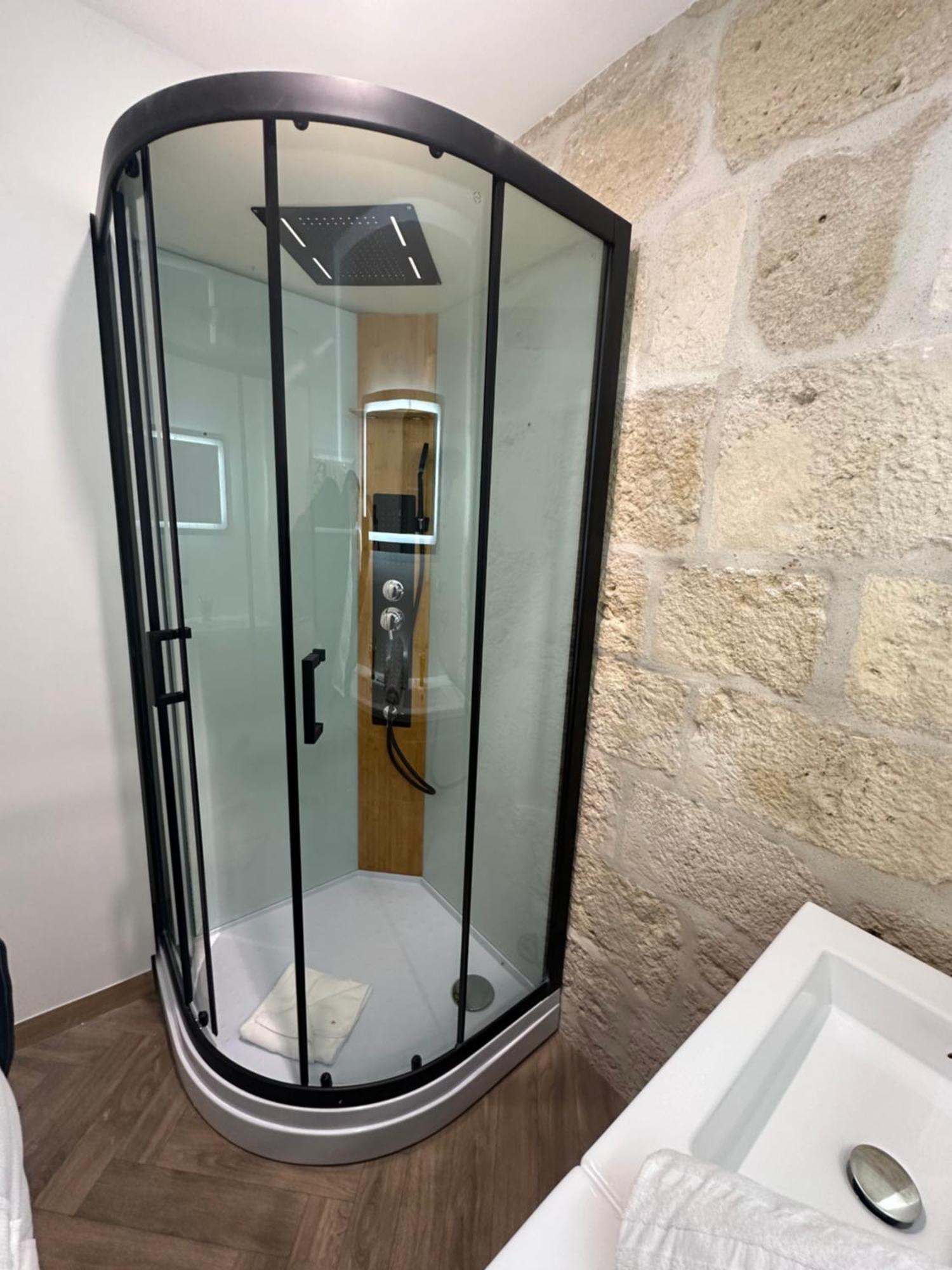 Petit Studio Presbytere Dans L'Eglise นาร์บอนน์ ภายนอก รูปภาพ
