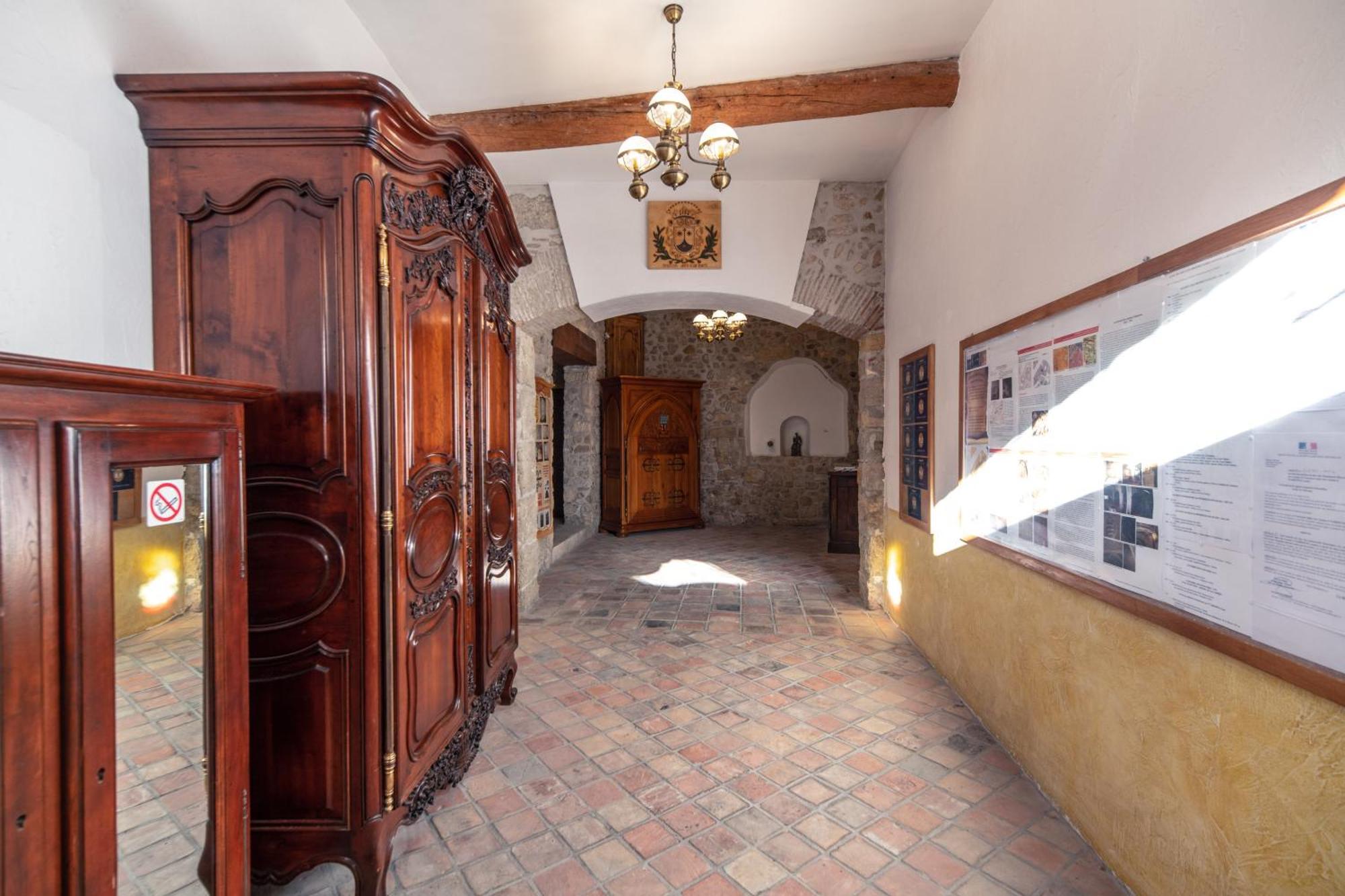 Petit Studio Presbytere Dans L'Eglise นาร์บอนน์ ภายนอก รูปภาพ